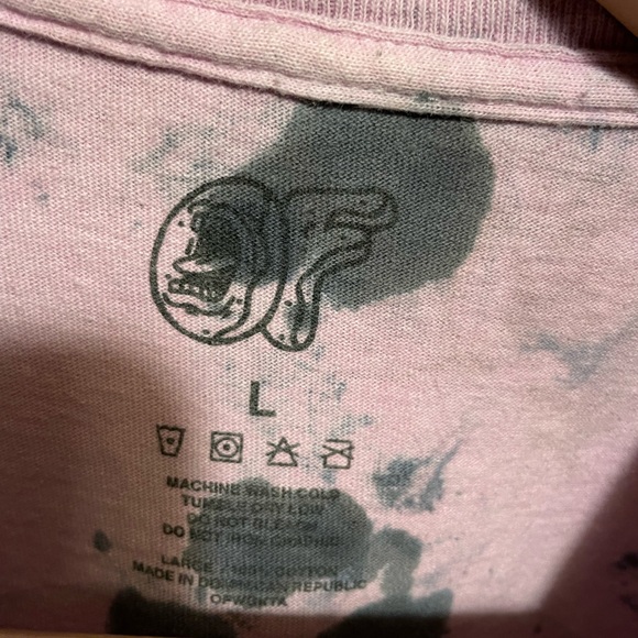 Santa Cruz odd future donuts size large pink, and black tie dye - Picture 3 of 7